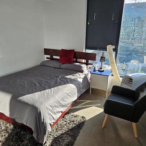Private Bedroom & Bathroom In Shared Inner Brisbane Apartment - Tourism Guide 3