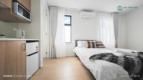 Private Suite With Queen Bed TV - Room 11 - Travel Search 0