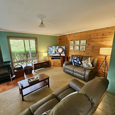 Prom Coast - Beach Abode - Sandy Point - Travel Search 0