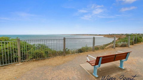 Puesta De Sol Apartment By Wine Coast Holidays - Travel Agents 2