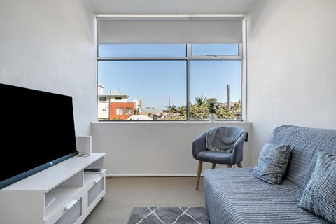 Quaint 1BD On The Doorstep Of Manly Beach - Cruises Travel 0