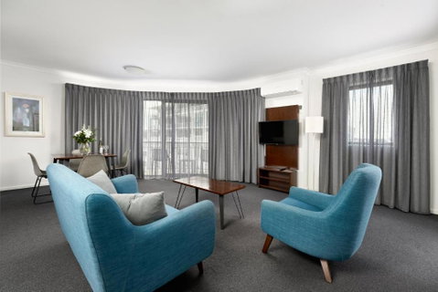 Quest West End - Tourism Guide 1