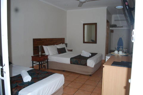 Rainforest Motel - Travel Search 1