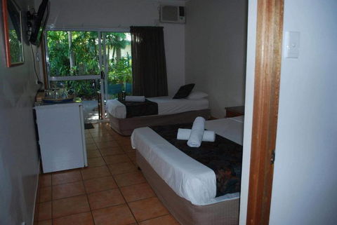Rainforest Motel - Travel Search 3