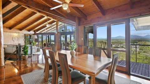 Rainforest Treehouse Sanctuary - With Ocean Views - Travel Search 2