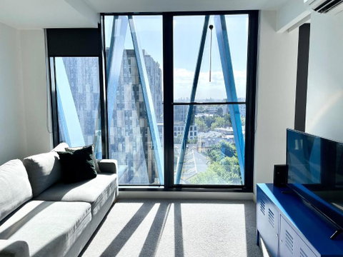 Readyset Apartments On Bouverie - Tourism Guide 3