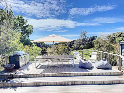 Red Hill Lane 5BedroomVineyard&RuralValleyViews - Travel Agents 0