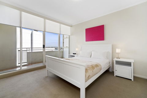 Astra Apartments Sydney - Kent Street - Tourism Guide 0