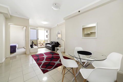Astra Apartments Sydney - Kent Street - Tourism Guide 1
