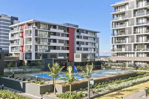Astra Apartments Wollongong CBD - Tourism Guide 1