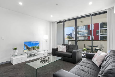 Astra Apartments Wollongong CBD - Tourism Guide 3