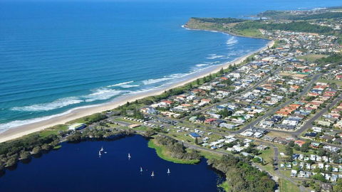 At The Beach - Lennox Head - Cruises Travel 2