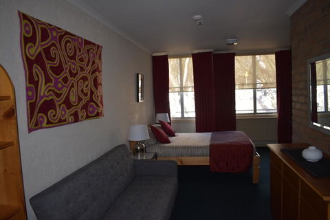Attunga Alpine Lodge & Apartments - Travel Search 1