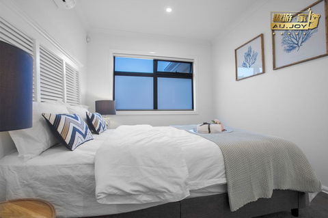 AU.JOY 3 Bed Townhouse Burwood 3 - Tourism Guide 3