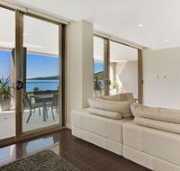 Aura apartment with Spectacular Views - Cruises Travel