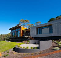 Aura House - Travel Search