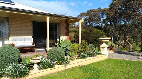 Austiny Bed And Breakfast Victor Harbor - Tourism Guide 1
