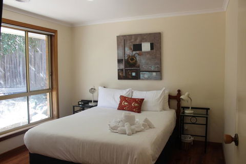 Australian Home Away @ Doncaster Anderson Creek 2 - Travel Search 2