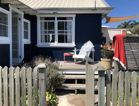 Avalon @Seafarers Beachfront - Tourism Guide 0