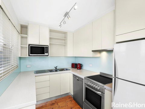 Avoca Beach Haven - 5/161 Avoca Drive, Avoca Beach - Cruises Travel 1