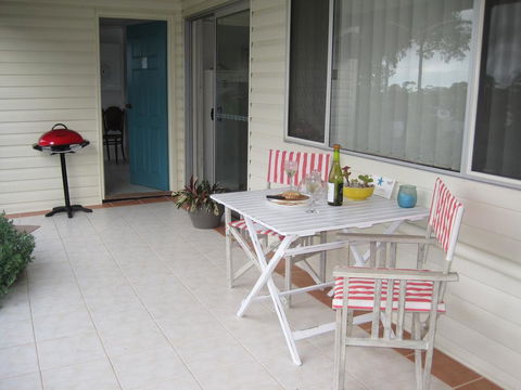 Avoca Breezes - Tourism Guide 1