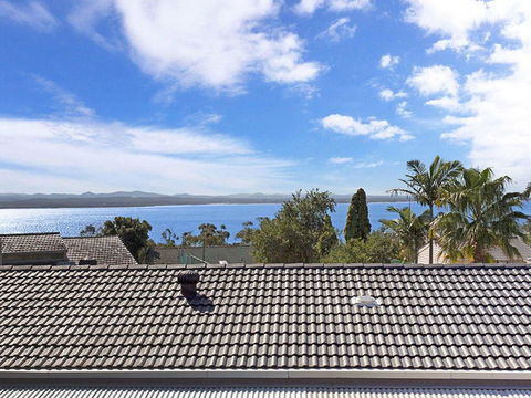 Away @ Nelson Bay, 29 Wollomi Ave - Incredible Water Views, Pet Friendly, WIFI & Aircon - Cruises Travel 1