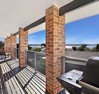 Away  Nelson Bay 29 Wollomi Ave - Incredible Water Views Pet Friendly WIFI  Aircon - Cruises Travel