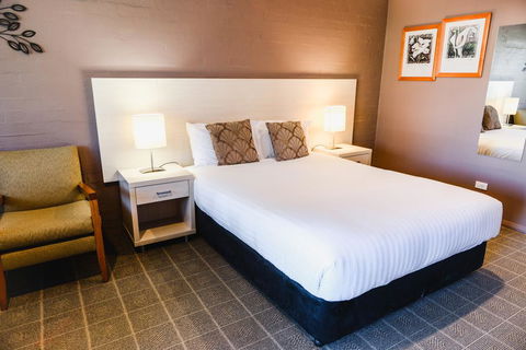 Balan Village Motel - Cruises Travel 0