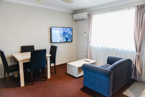 Balan Village Motel - Cruises Travel 3