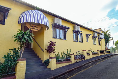 Banana Bender Backpackers - Tourism Guide 0