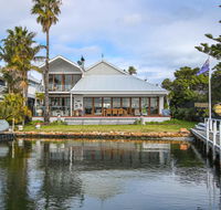 Bancroft Bay Frontage - Travel Agents