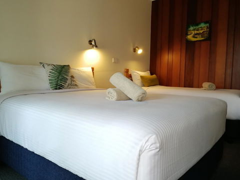 Banjo Paterson Motor Inn - Cruises Travel 2