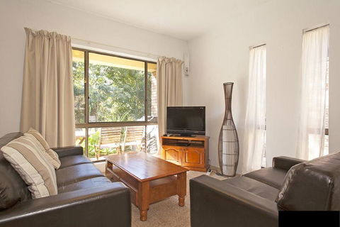 Banksia - Sawtell, NSW - Travel Agents 0