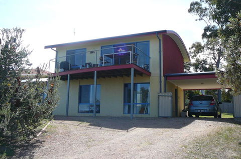 Banksia Waters - Cruises Travel 1