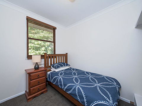 Barefoot Beach House, 24 Essendene Road - Travel Agents 0