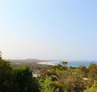 Barefoot 32 Skyline Crescent Crescent Head - Travel Search