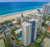 Baronnet Apartments - Travel Search