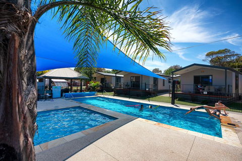 Barwon River Holiday Park - Cruises Travel 3