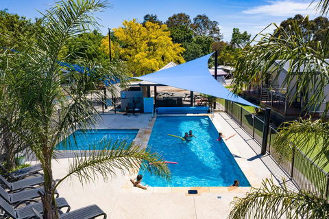 Barwon River Holiday Park - Cruises Travel 2
