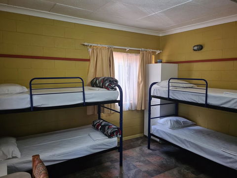 Bateman Bay Holiday Park & Batemans Bay YHA - Tourism Guide 2