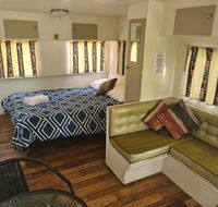 Bateman Bay Holiday Park  Batemans Bay YHA - Cruises Travel