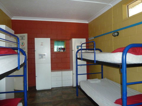 Bateman Bay Holiday Park & Batemans Bay YHA - Tourism Guide 1