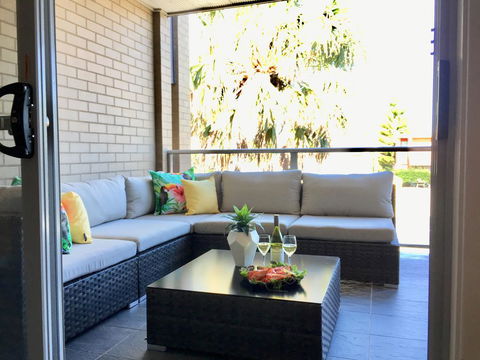 Batemans Bay Apartment - Tourism Guide 1