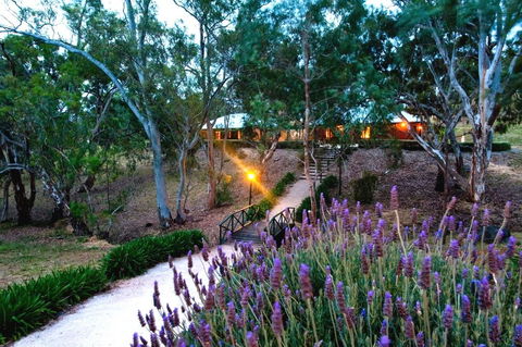 Battunga Bed And Breakfast - Travel Search 0