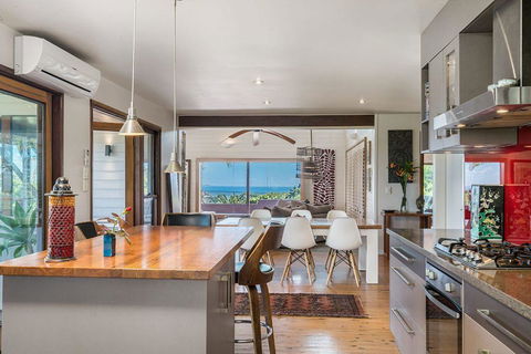 Bauhinia House - Travel Search 2