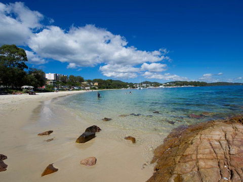 Bay Blue @ Nelson Bay- Just 3 Minutes Walk To Flypoint Beach And 10 Minutes Walk To Little Beach - Cruises Travel 0