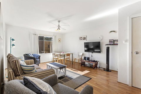 Bay Blue @ Nelson Bay- Just 3 Minutes Walk To Flypoint Beach And 10 Minutes Walk To Little Beach - Cruises Travel 1