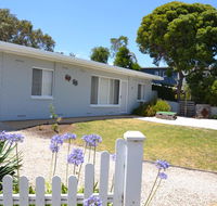 Bay Breeze Cottage - Travel Search