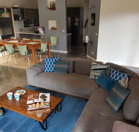 Bay Breeze Holiday Home - Cruises Travel