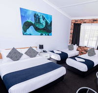 Bay Hotel Motel - Cruises Travel